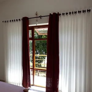 Guest house Lake House